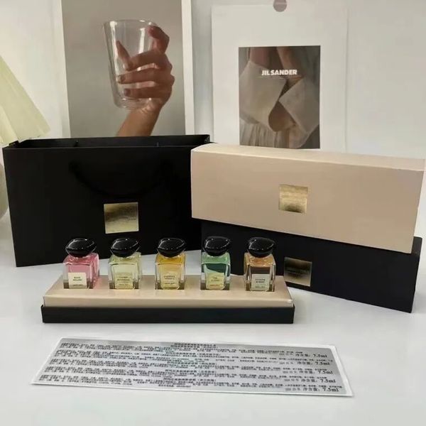 set new brand perfume 7.5ml 5pcs parfum gift box jasmine rose gardenia scent fragrance long lasting good smell men women cologne spray 5 in
set new brand perfume 7.5ml 5pcs parfum gift box jasmine rose gardenia scent fragrance long lasting good smell men women cologne spray 5 in