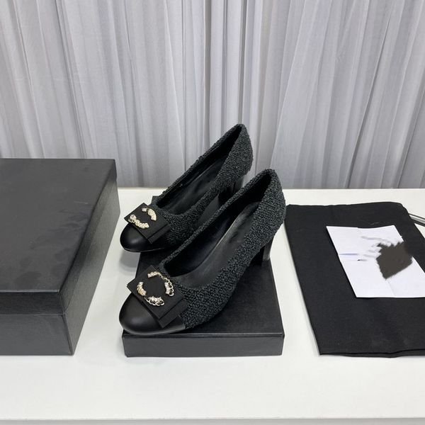fashion dress shoes 2023 channel women leather high heel metal buckle letter logo wedding party business casual flat shoes 03-06, Black
fashion dress shoes 2023 channel women leather high heel metal buckle letter logo wedding party business casual flat shoes 03-06, Black