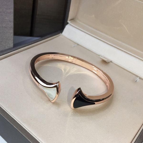 buigari divas designer single bangle for woman diamond gold plated 18k highest counter quality classic style never fade anniversary gift 022, Black
buigari divas designer single bangle for woman diamond gold plated 18k highest counter quality classic style never fade anniversary gift 022, Black
