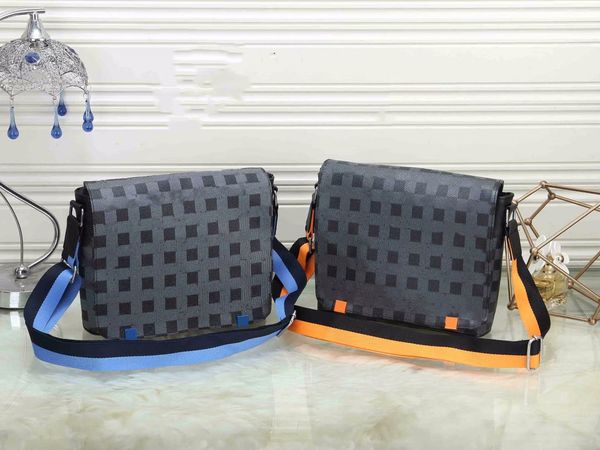 designer shoulder bag man handbag backpack tote work outdoor casual wallet back zipper pocket messenger bag
designer shoulder bag man handbag backpack tote work outdoor casual wallet back zipper pocket messenger bag