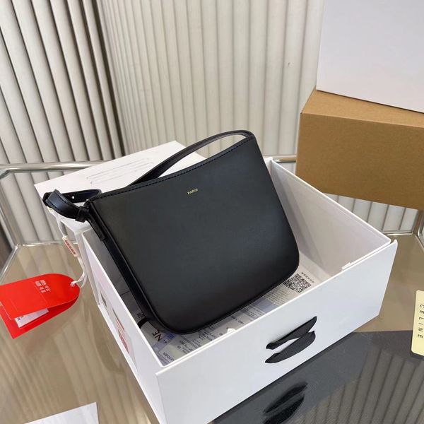 2023 womens designer handbag luxury should bag fashion tote purse wallet crossbody bags backpack small chain purses shopping 
2023 womens designer handbag luxury should bag fashion tote purse wallet crossbody bags backpack small chain purses shopping