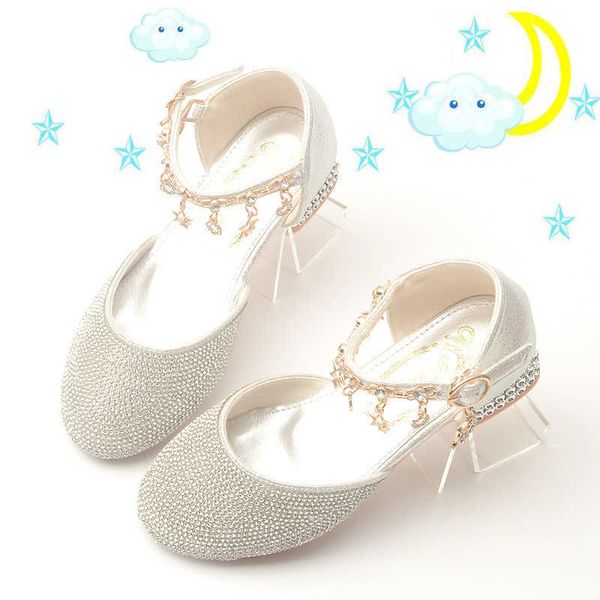 sandals girls princess shoes shiny children's high heels white show leather shoes new summer girls paillette performance sandals l23030, Black;red
sandals girls princess shoes shiny children's high heels white show leather shoes new summer girls paillette performance sandals l23030, Black;red