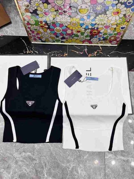 women's tanks & camis designer 23 spring and summer new style casual triangle show thin knitted tank wear inside outside mis0, White
women's tanks & camis designer 23 spring and summer new style casual triangle show thin knitted tank wear inside outside mis0, White