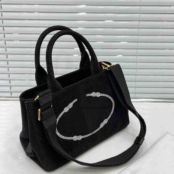 handbags women fashion designer crossbody bag leather shoulder bags nylon bucket bag wallet casual purse party straw woven woody tote men�
handbags women fashion designer crossbody bag leather shoulder bags nylon bucket bag wallet casual purse party straw woven woody tote men�