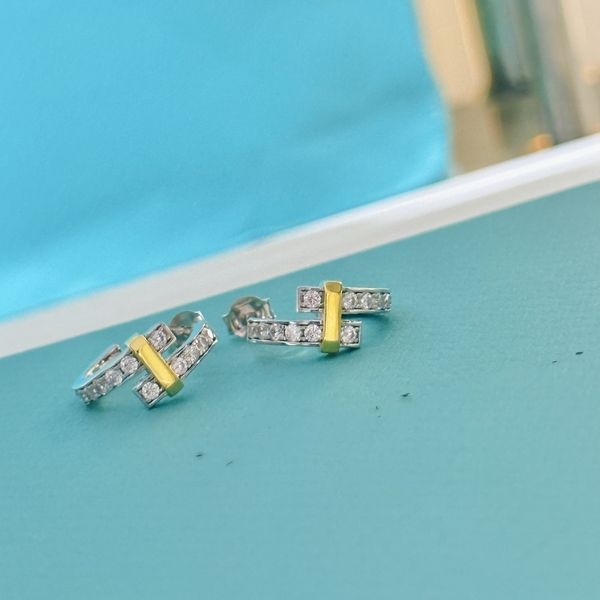 luxury brand designer charm earrings brand designer s925 sterling silver full crystal round circle small loop earrings for women jewelry wit, Golden
luxury brand designer charm earrings brand designer s925 sterling silver full crystal round circle small loop earrings for women jewelry wit, Golden