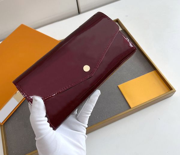 fashion designer wallets luxury envelope purses men women patent leather clutch highs quality embossed monograms long slim coin card holders, Red;black
fashion designer wallets luxury envelope purses men women patent leather clutch highs quality embossed monograms long slim coin card holders, Red;black