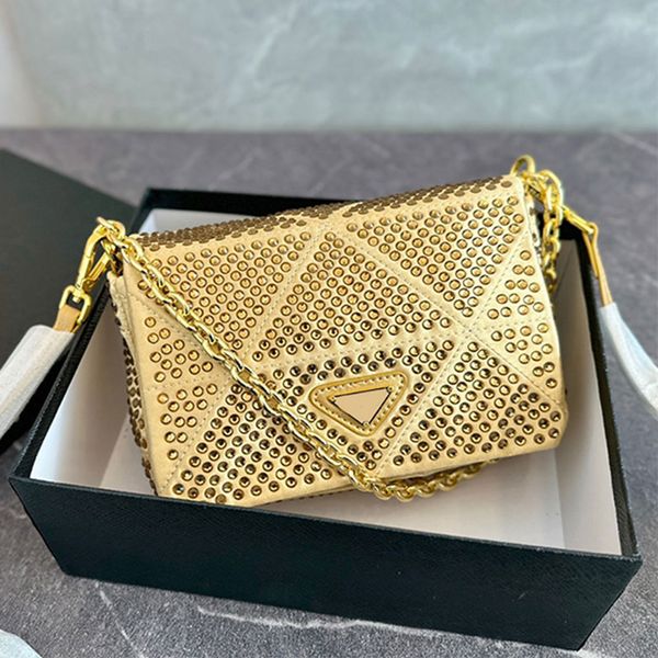 crystal diamonds messenger bag chain hadbags women crossbody handbags flip wallet fashion letter clutch bags mini purse triangular pattern
crystal diamonds messenger bag chain hadbags women crossbody handbags flip wallet fashion letter clutch bags mini purse triangular pattern