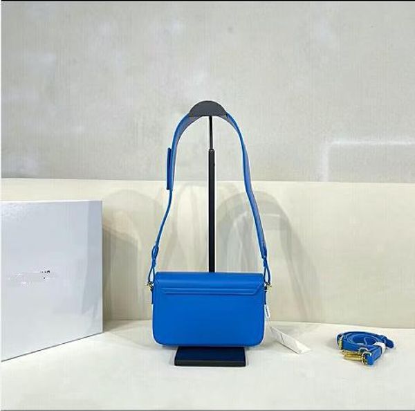 luxury sac a main femme womens mens shoulder bag clutch flap classic le bambino designer leather envelope tote fashion handbag crossbody bag
luxury sac a main femme womens mens shoulder bag clutch flap classic le bambino designer leather envelope tote fashion handbag crossbody bag