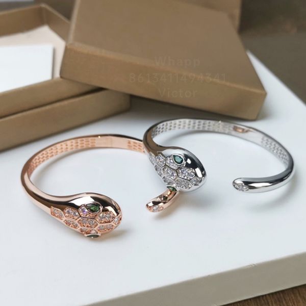 buigari ophicephalous designer single bangle for woman diamond gold plated 18k highest counter quality classic style never fade premium gift, Black
buigari ophicephalous designer single bangle for woman diamond gold plated 18k highest counter quality classic style never fade premium gift, Black