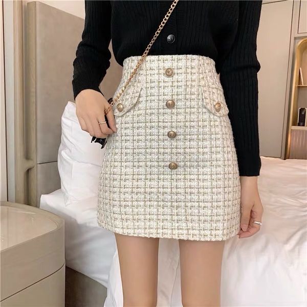 skirts plaid tweed skirts office lady high waist mini skirt woolen clubwear vintage buttons black white zipper shorts skirt 230301
skirts plaid tweed skirts office lady high waist mini skirt woolen clubwear vintage buttons black white zipper shorts skirt 230301