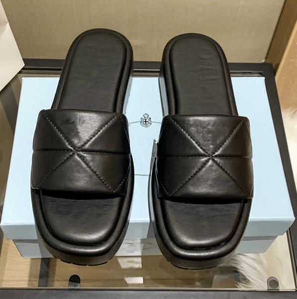 designer sandals quilted lattice sandal soft suede leather slippers triangle logo slipper casual high heels platform sliders size 34-40, Black
designer sandals quilted lattice sandal soft suede leather slippers triangle logo slipper casual high heels platform sliders size 34-40, Black