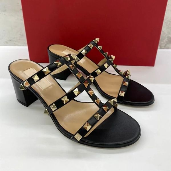 women brand slipper thick high heel rivets sandals genuine leather 2023 summer classics black nude gold red wedding shoes with dust bag 35-4
women brand slipper thick high heel rivets sandals genuine leather 2023 summer classics black nude gold red wedding shoes with dust bag 35-4