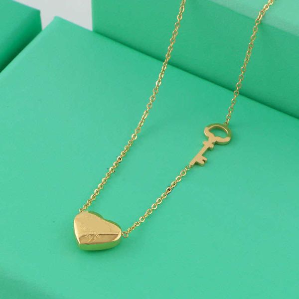 c95i t family light luxury love brand bracelet ins style simple headwear key pendant peach necklace, Black
c95i t family light luxury love brand bracelet ins style simple headwear key pendant peach necklace, Black