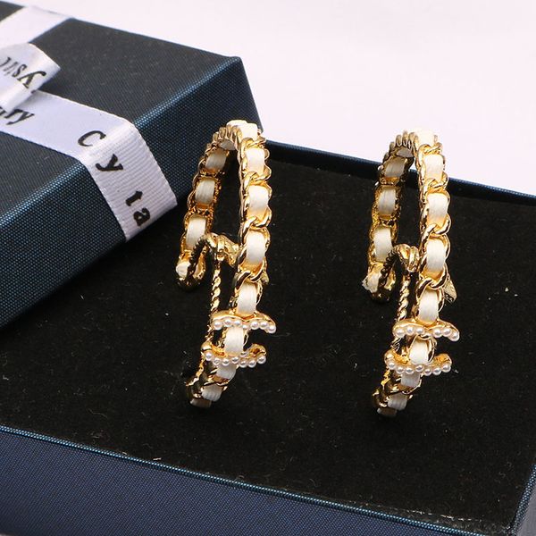 luxury brand designers stud earrings womens 18k gold plated earring ear crystal rhinestone geometric classic women heart wedding party jewer, Golden;silver
luxury brand designers stud earrings womens 18k gold plated earring ear crystal rhinestone geometric classic women heart wedding party jewer, Golden;silver
