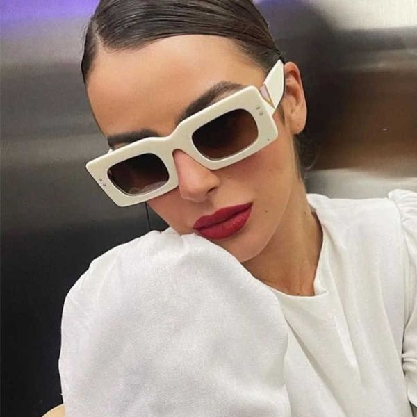 sunglasses retro square sunglasses women 2022 fashion luxury v designer sun glasses men rectangle jelly sunglasses vintage shades uv400j2303, White;black
sunglasses retro square sunglasses women 2022 fashion luxury v designer sun glasses men rectangle jelly sunglasses vintage shades uv400j2303, White;black