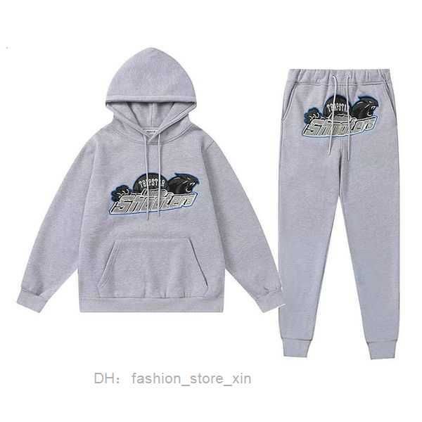 men's tracksuits autumn men trapstar shooters hoodie set women tracksuit pant sets black winter oversized brand sports suit printed 221
men's tracksuits autumn men trapstar shooters hoodie set women tracksuit pant sets black winter oversized brand sports suit printed 221