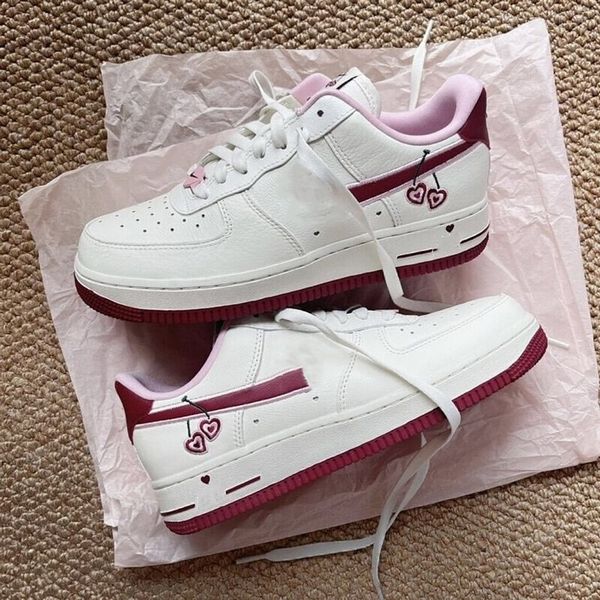 valentine's day 2023 skates shoes 1 low 07 white red pink features heart-shaped cherries men women lifestyle sneakers
valentine's day 2023 skates shoes 1 low 07 white red pink features heart-shaped cherries men women lifestyle sneakers