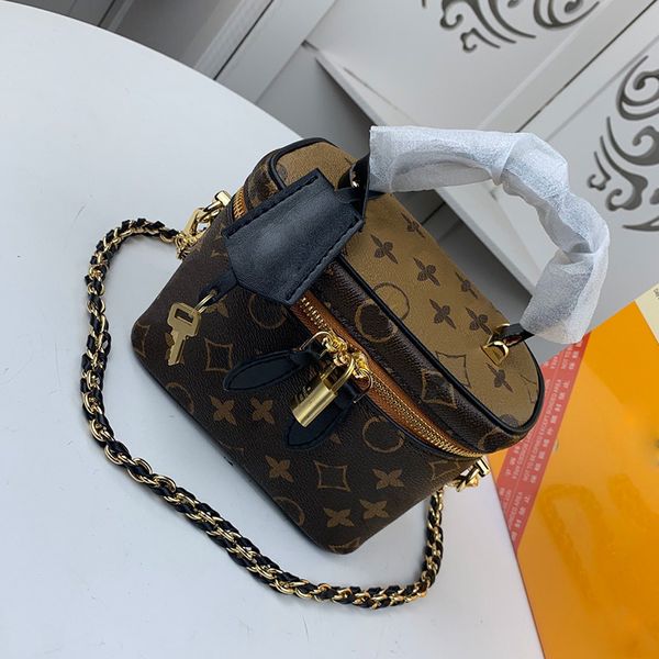m42264 designer makeup bag womens leather chain fashion cross body bagspring/summer makeup bag inner compartment carrying bag
m42264 designer makeup bag womens leather chain fashion cross body bagspring/summer makeup bag inner compartment carrying bag