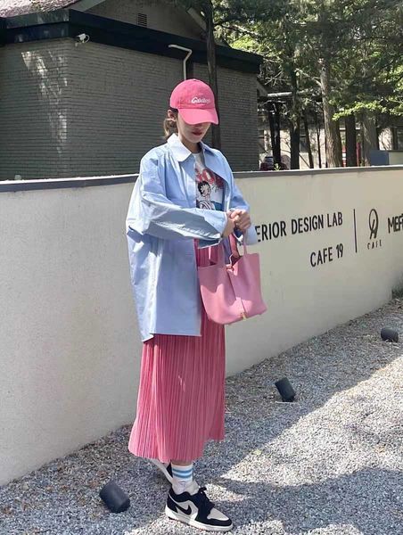 a designer tote bag her mas handbag h picotn designer bags bag women's bubble powder casual korean pu vegetable basket bucket bag niche
a designer tote bag her mas handbag h picotn designer bags bag women's bubble powder casual korean pu vegetable basket bucket bag niche