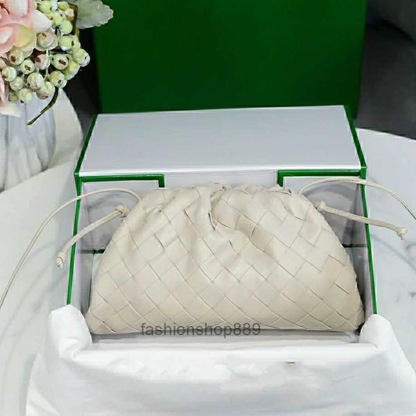 bags clutch designers women luxurys hangbags lady classic large brown dumpling purses business pouch cloud fashion bag woven leather bag bri
bags clutch designers women luxurys hangbags lady classic large brown dumpling purses business pouch cloud fashion bag woven leather bag bri