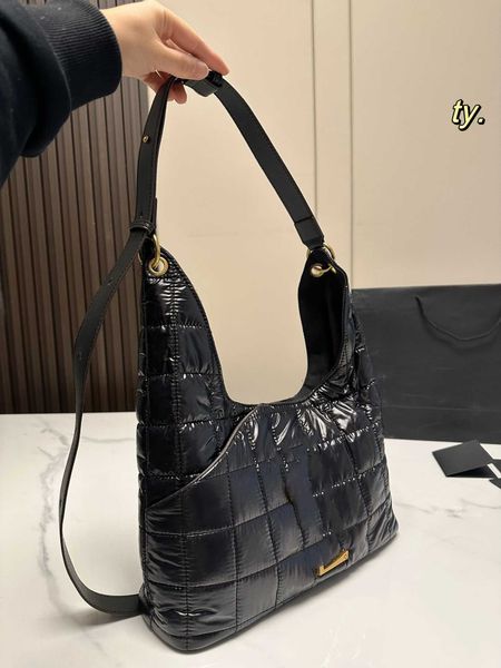 luxury brand designer bags handbag shoulder crossbody bag tote 2023 new fashion texture multifunctional portable crescent bags french purse
luxury brand designer bags handbag shoulder crossbody bag tote 2023 new fashion texture multifunctional portable crescent bags french purse