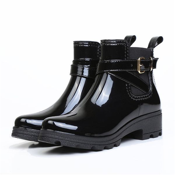 rain boots women leather pu ankle bootie waterproof rubber walking shoes girls fashion ladies winter for outdoor y day 230301, Black;red 
rain boots women leather pu ankle bootie waterproof rubber walking shoes girls fashion ladies winter for outdoor y day 230301, Black;red