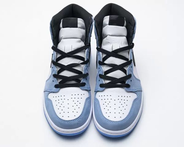 2023 high og jumpman 1 unc black white university blue outdoor flats shoes womens basketball mens sports sneakers with box
2023 high og jumpman 1 unc black white university blue outdoor flats shoes womens basketball mens sports sneakers with box