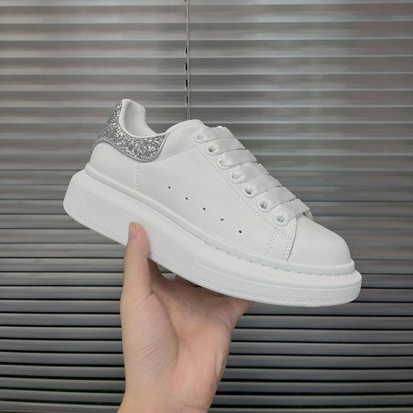 designer sneakers oversized casual shoes white black leather luxury velvet suede womens espadrilles trainers man women flats lace up platfor
designer sneakers oversized casual shoes white black leather luxury velvet suede womens espadrilles trainers man women flats lace up platfor
