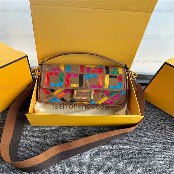 bags shoulder designer women brooch baguette bag fashion handbags woman denim embroidery chain bag underarm luxurys f 2023
bags shoulder designer women brooch baguette bag fashion handbags woman denim embroidery chain bag underarm luxurys f 2023