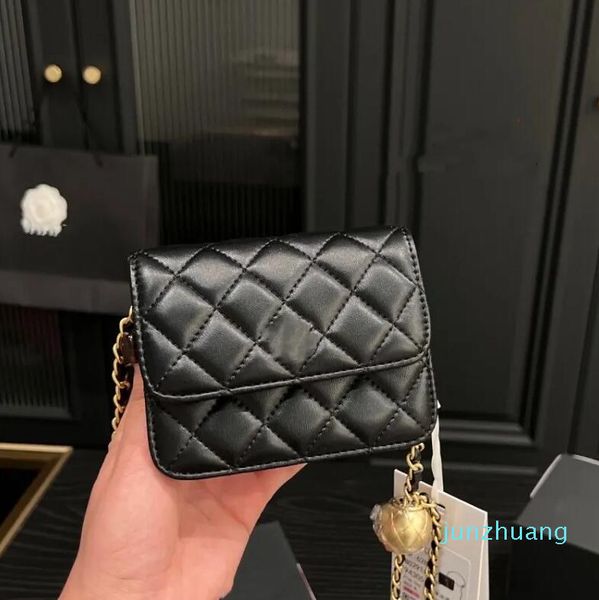 designer bag classical mini crossbody bags luxury brand golden shoulder bag banquet shopping wedding leisure business package 2022 12/10/4cm
designer bag classical mini crossbody bags luxury brand golden shoulder bag banquet shopping wedding leisure business package 2022 12/10/4cm