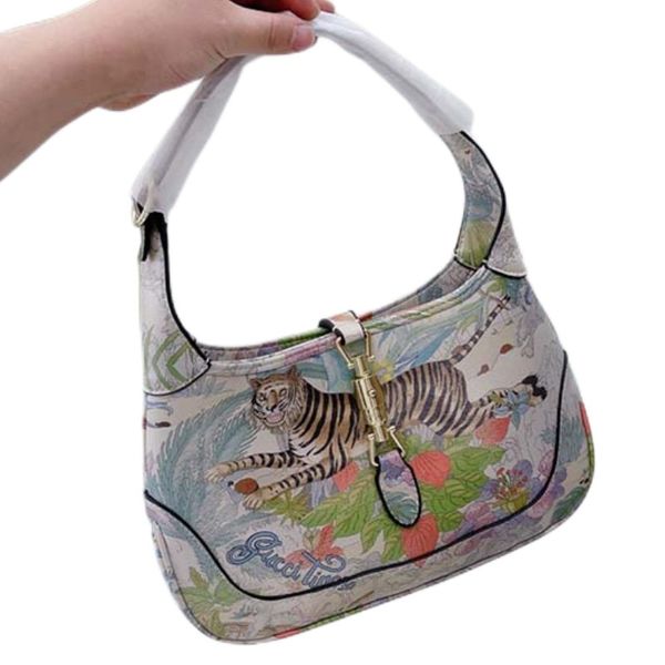 luxurys designers bags women handbag crossbody bag shoulder lady simple versatile with metal letter leather handbags woman bag animal tiger
luxurys designers bags women handbag crossbody bag shoulder lady simple versatile with metal letter leather handbags woman bag animal tiger