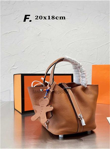 evening bags bags shoulder designer crossbody bags pochette handbags fashion bag luxury lock h bucket bag leather totes
evening bags bags shoulder designer crossbody bags pochette handbags fashion bag luxury lock h bucket bag leather totes