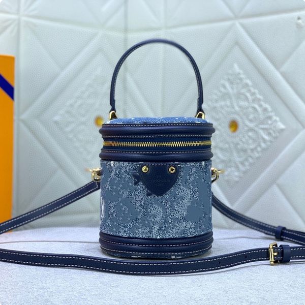 designer bag handbag crossbody bag makeup box styling fashion shoulder bag leather men's women purse internet celebrity explosion shopp
designer bag handbag crossbody bag makeup box styling fashion shoulder bag leather men's women purse internet celebrity explosion shopp