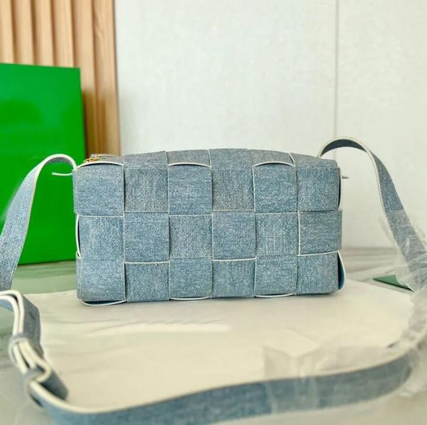 woven bean curd bag shoulder crossbody purse handbag pouch fashion hand-woven wallet letter print cowhide genuine leather strap flap messeng
woven bean curd bag shoulder crossbody purse handbag pouch fashion hand-woven wallet letter print cowhide genuine leather strap flap messeng