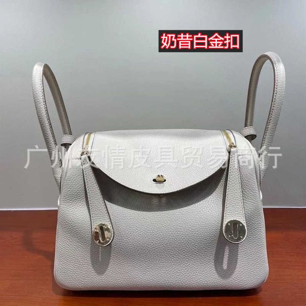 h doctor and bag family doctori lychee grain layer cow leather togo single shoulder messenger medicine doctor wax thread hand con2
h doctor and bag family doctori lychee grain layer cow leather togo single shoulder messenger medicine doctor wax thread hand con2