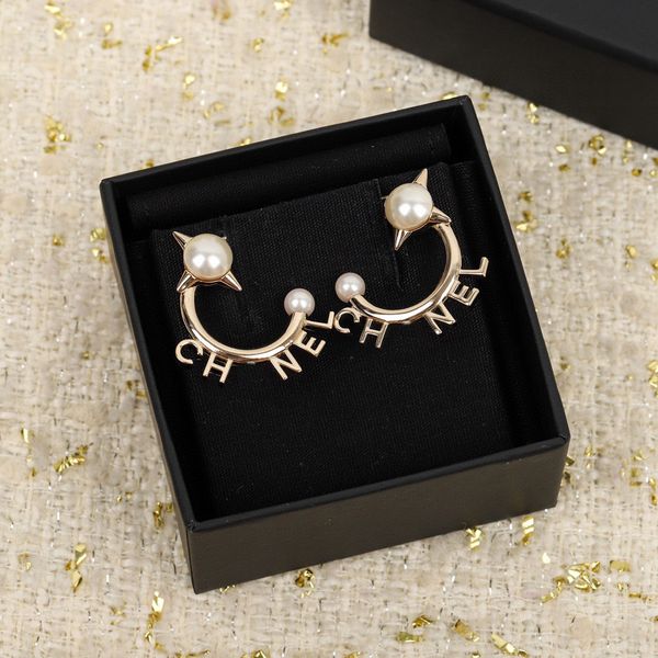 2023 luxury quality half round shape charm drop earring with nature shell beads and words in 18k gold plated have box stamp ps3883, Golden
2023 luxury quality half round shape charm drop earring with nature shell beads and words in 18k gold plated have box stamp ps3883, Golden