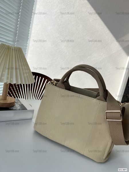 vintage prads canvas tote bags fashion 5a luxury designer handbag popular summer beach bag large women bucket bag classic triangle logo cros
vintage prads canvas tote bags fashion 5a luxury designer handbag popular summer beach bag large women bucket bag classic triangle logo cros