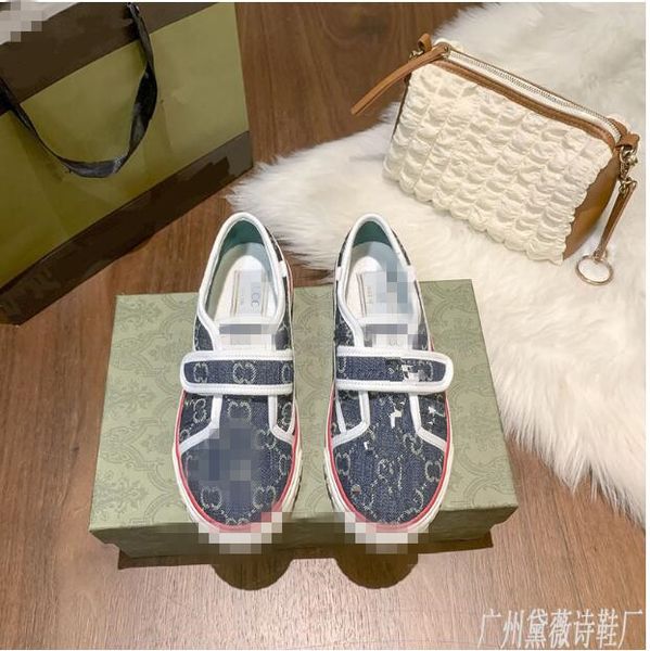 2023 classics designer canvas shoes tennis mens women high low classic recommended washed make old casual shoe embroidered vintage jacquard, Black
2023 classics designer canvas shoes tennis mens women high low classic recommended washed make old casual shoe embroidered vintage jacquard, Black