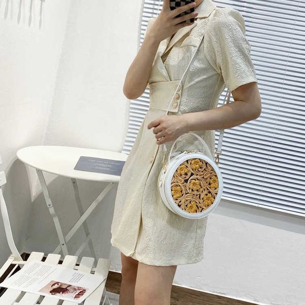 cross body bag women new chinese style embroidery with cheongsam portable messenger single shoulder women bag
cross body bag women new chinese style embroidery with cheongsam portable messenger single shoulder women bag