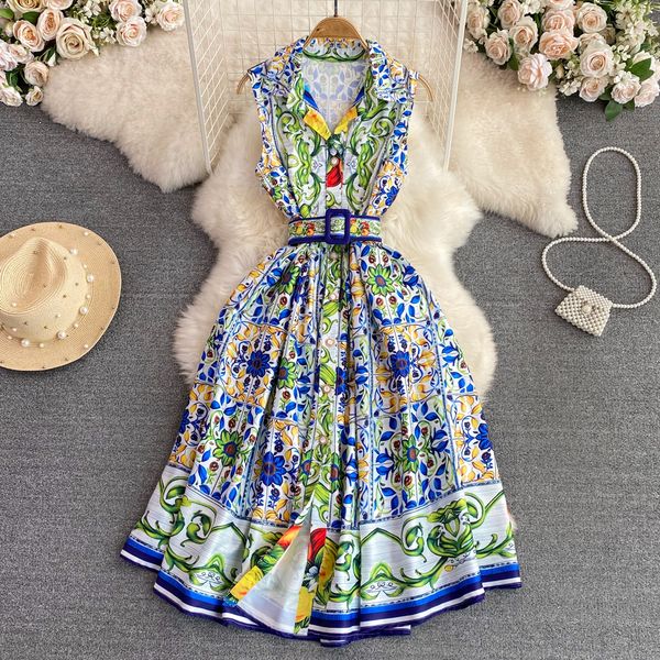 2023 summer european and american retro style dress sleeveless v-neck waist thin medium length single-breasted a-line print dress, Black;gray
2023 summer european and american retro style dress sleeveless v-neck waist thin medium length single-breasted a-line print dress, Black;gray