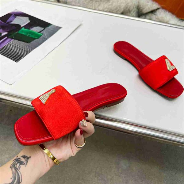 fashion luxury slippers 2023 louiseity men and women summer sandals beach slippers herringbone slippers casual outdoor home cartoon slippers, Black
fashion luxury slippers 2023 louiseity men and women summer sandals beach slippers herringbone slippers casual outdoor home cartoon slippers, Black