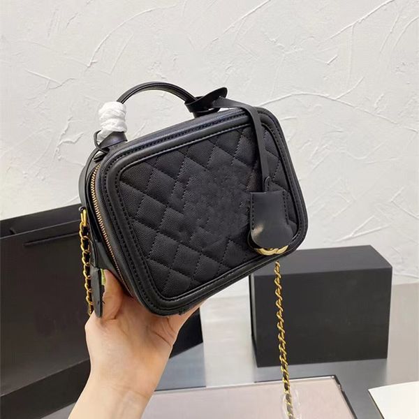 designer chain bag female camera bag cosmetic bag box package shoulder bag 2023 the new fashion female package
designer chain bag female camera bag cosmetic bag box package shoulder bag 2023 the new fashion female package