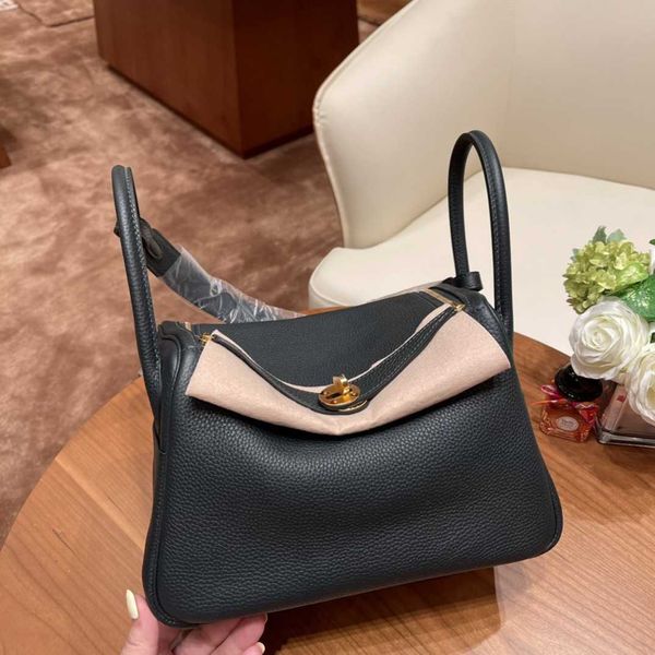h lind casual bags high grade wax thread lind bag full manual tc cow leather portable shoulder single doctor lind26 gold
h lind casual bags high grade wax thread lind bag full manual tc cow leather portable shoulder single doctor lind26 gold