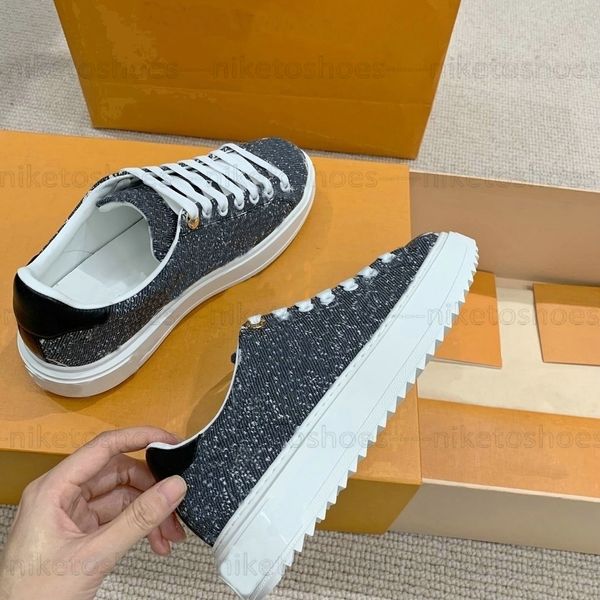 time out casual men's shoes fashion board shoes low-lace-up platform shoes style denim printing men's shoes
time out casual men's shoes fashion board shoes low-lace-up platform shoes style denim printing men's shoes