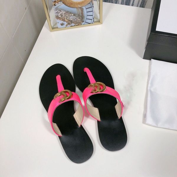 2023 designer woman sandals slippers men slipper flip flops women luxury sandal fashion causal flip flop, Black
2023 designer woman sandals slippers men slipper flip flops women luxury sandal fashion causal flip flop, Black