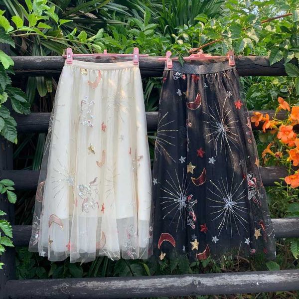skirts 2022 autumn new kids girls mesh gauze princess skirts parent-child girls sequin stars fluffy long skirt trendy t230301, Blue
skirts 2022 autumn new kids girls mesh gauze princess skirts parent-child girls sequin stars fluffy long skirt trendy t230301, Blue