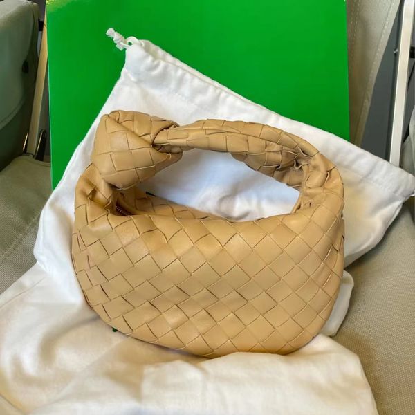 luxury designer shoulder bags womens teen jodie large tote woven clutch bags genuine leathe pochette crossbody luggage bag wallet men famous
luxury designer shoulder bags womens teen jodie large tote woven clutch bags genuine leathe pochette crossbody luggage bag wallet men famous