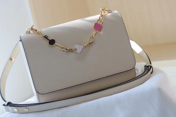 designer women's shoulder bag v-shaped tongue chain handbag twill epi leather messenger bag medium black handbag 50385
designer women's shoulder bag v-shaped tongue chain handbag twill epi leather messenger bag medium black handbag 50385