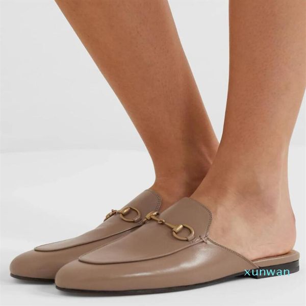 fashion princetown slippers sandals men women horsebit house slide flat outdoor beach slides round toe casual-cool walking shoes2475, Black
fashion princetown slippers sandals men women horsebit house slide flat outdoor beach slides round toe casual-cool walking shoes2475, Black