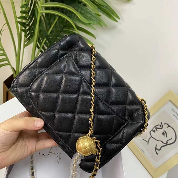 new design custom purses and women hand bags leather handbag new handbags trending with high quality
new design custom purses and women hand bags leather handbag new handbags trending with high quality